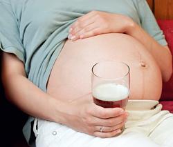 Alkohol+ciąża, czyli za zdrowie dzidziusia